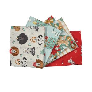 Holly & Hounds - Christmas - Fat Quarters (3783-00)